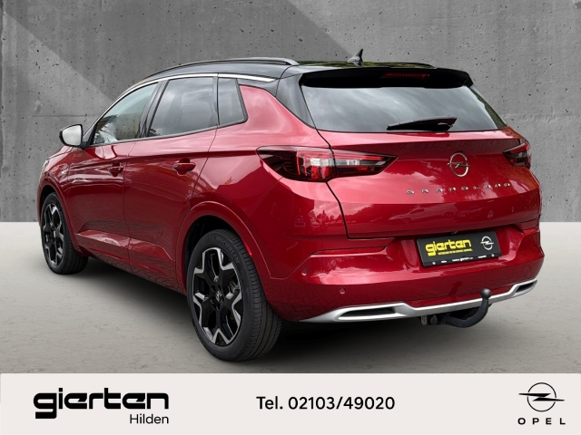 OPEL Grandland ELEGANCE AHK CARPLAY NAVI SHZ R-CAM ALCANTARA OPEL Grandland ELEGANCE AHK CARPLAY NAVI SHZ R-CAM ALCANTARA