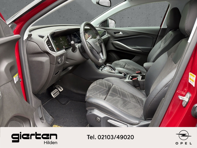 OPEL Grandland ELEGANCE AHK CARPLAY NAVI SHZ R-CAM ALCANTARA OPEL Grandland ELEGANCE AHK CARPLAY NAVI SHZ R-CAM ALCANTARA