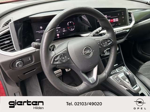 OPEL Grandland ELEGANCE AHK CARPLAY NAVI SHZ R-CAM ALCANTARA OPEL Grandland ELEGANCE AHK CARPLAY NAVI SHZ R-CAM ALCANTARA