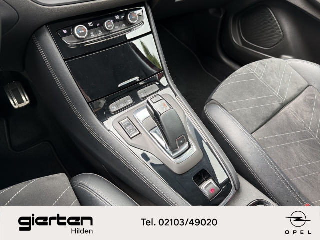 OPEL Grandland ELEGANCE AHK CARPLAY NAVI SHZ R-CAM ALCANTARA OPEL Grandland ELEGANCE AHK CARPLAY NAVI SHZ R-CAM ALCANTARA