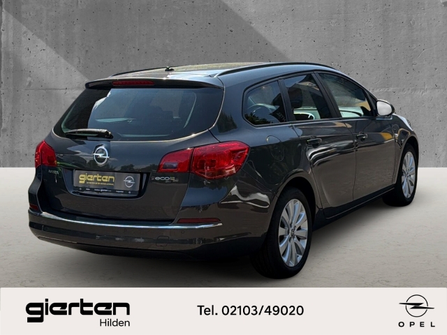 OPEL Astra J Sports Tourer Style PDC SHZ LenkradHZ OPEL Astra J Sports Tourer Style PDC SHZ LenkradHZ