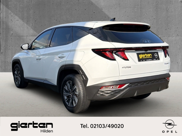 HYUNDAI TUCSON SELECT 2WD KAMERA CARPLAY PDC SHZ LENKRADHZG HYUNDAI TUCSON SELECT 2WD KAMERA CARPLAY PDC SHZ LENKRADHZG