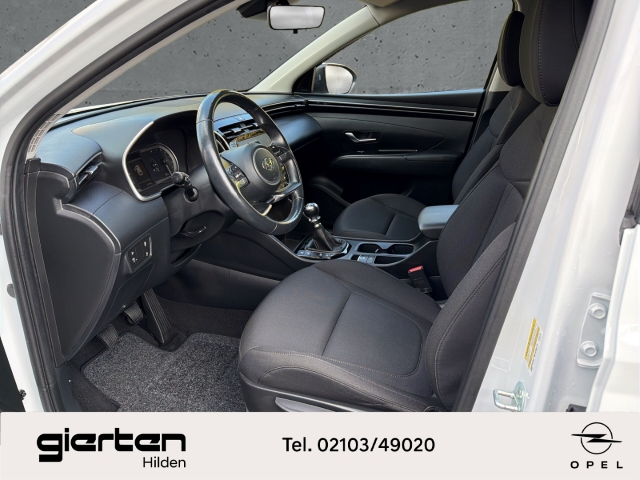 HYUNDAI TUCSON SELECT 2WD KAMERA CARPLAY PDC SHZ LENKRADHZG HYUNDAI TUCSON SELECT 2WD KAMERA CARPLAY PDC SHZ LENKRADHZG