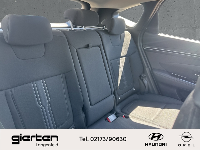 HYUNDAI TUCSON ''Select'' mit Rückfahrkamera CarPlay 2-Zonen-Klimaautom HYUNDAI TUCSON ''Select'' mit Rückfahrkamera CarPlay 2-Zonen-Klimaautom