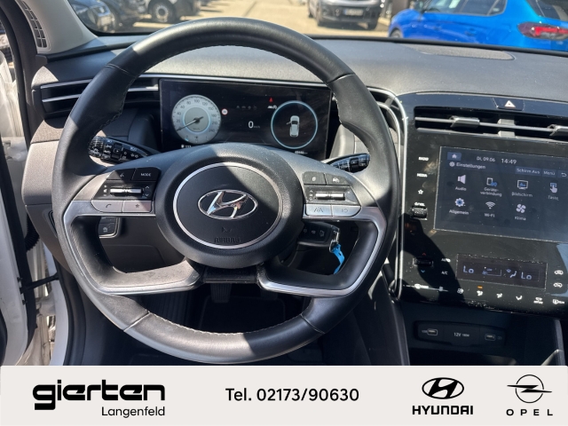 HYUNDAI TUCSON ''Select'' mit Rückfahrkamera CarPlay 2-Zonen-Klimaautom HYUNDAI TUCSON ''Select'' mit Rückfahrkamera CarPlay 2-Zonen-Klimaautom