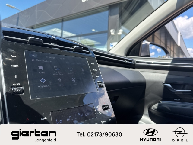 HYUNDAI TUCSON ''Select'' mit Rückfahrkamera CarPlay 2-Zonen-Klimaautom HYUNDAI TUCSON ''Select'' mit Rückfahrkamera CarPlay 2-Zonen-Klimaautom