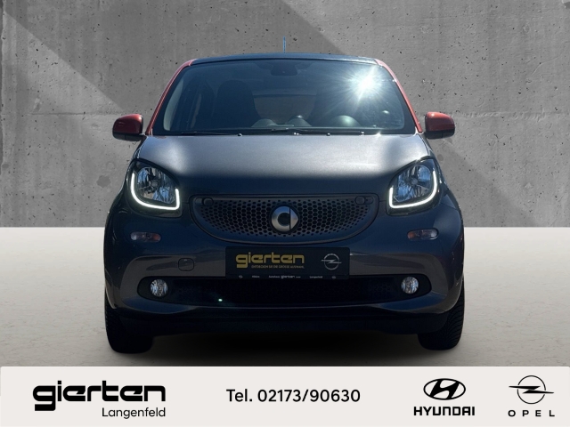SMART forfour Basis mit Faltdach und Rückfahrkamera SMART forfour Basis mit Faltdach und Rückfahrkamera