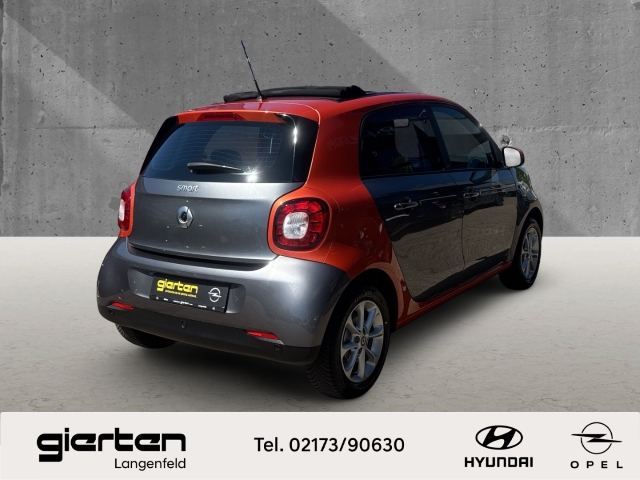 SMART forfour Basis mit Faltdach und Rückfahrkamera SMART forfour Basis mit Faltdach und Rückfahrkamera