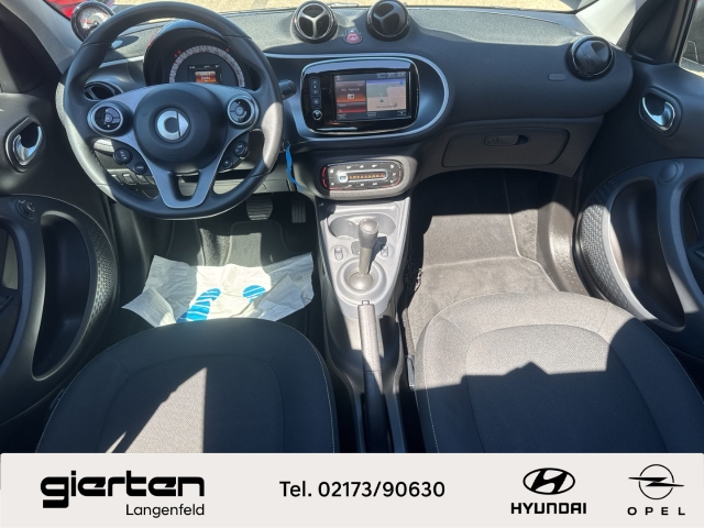 SMART forfour Basis mit Faltdach und Rückfahrkamera SMART forfour Basis mit Faltdach und Rückfahrkamera
