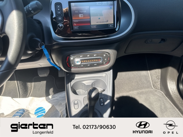 SMART forfour Basis mit Faltdach und Rückfahrkamera SMART forfour Basis mit Faltdach und Rückfahrkamera