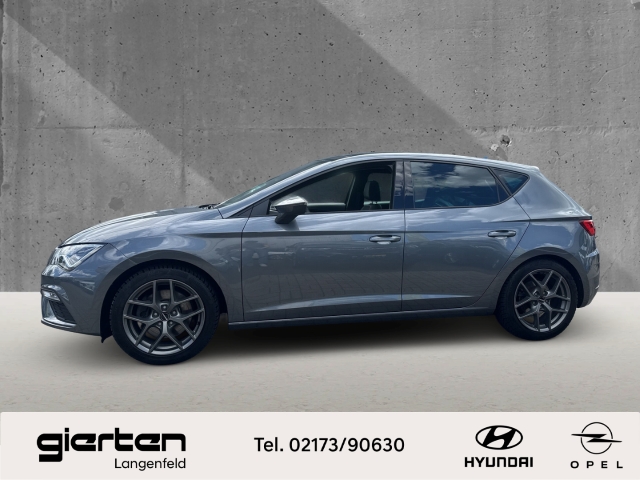 SEAT Leon ''FR'' mit Schiebedach und AHK SEAT Leon ''FR'' mit Schiebedach und AHK