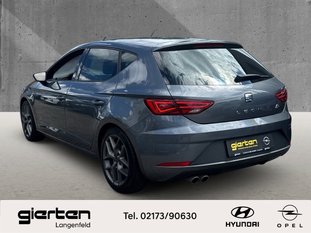 SEAT Leon ''FR'' mit Schiebedach und AHK SEAT Leon ''FR'' mit Schiebedach und AHK