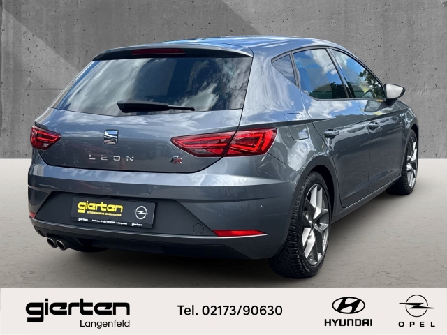 SEAT Leon ''FR'' mit Schiebedach und AHK SEAT Leon ''FR'' mit Schiebedach und AHK