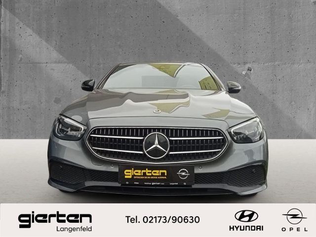 MERCEDES-BENZ E 200 Automatik mit Navigation MERCEDES-BENZ E 200 Automatik mit Navigation