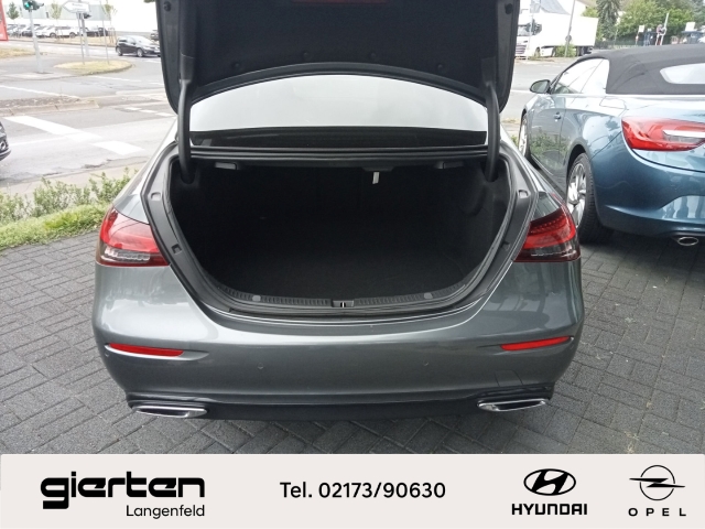 MERCEDES-BENZ E 200 Automatik mit Navigation MERCEDES-BENZ E 200 Automatik mit Navigation