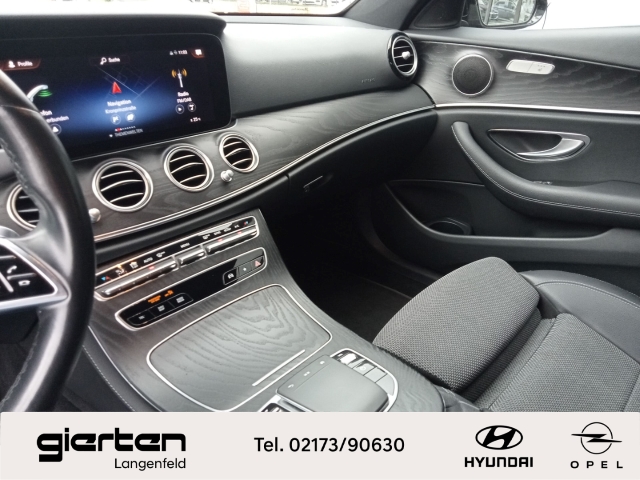 MERCEDES-BENZ E 200 Automatik mit Navigation MERCEDES-BENZ E 200 Automatik mit Navigation