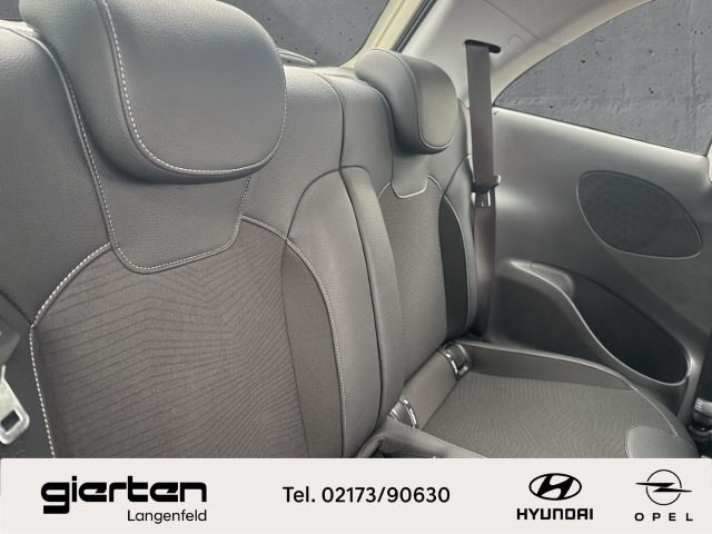 OPEL Adam Open Air ''120 Jahre'' mit Sitzheizung und Parkpilot OPEL Adam Open Air ''120 Jahre'' mit Sitzheizung und Parkpilot