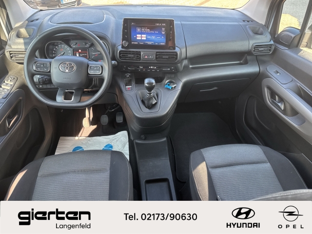 TOYOTA Proace City mit Navi und Rückfahrkamera TOYOTA Proace City mit Navi und Rückfahrkamera