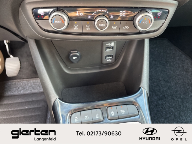 OPEL Crossland ''Ultimate'' mit Leder & Kamera OPEL Crossland ''Ultimate'' mit Leder & Kamera