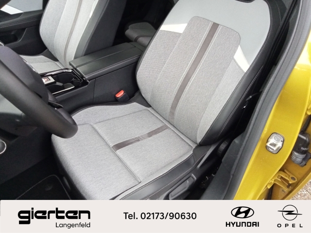 OPEL Astra ''Elegance'' mit Allwetterbereifung OPEL Astra ''Elegance'' mit Allwetterbereifung