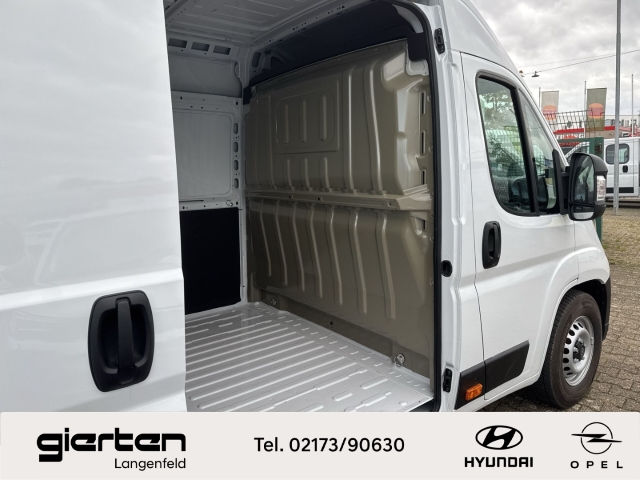 OPEL Movano Kasten L4H2 mit Rückfahrkamera & Apple CarPlay OPEL Movano Kasten L4H2 mit Rückfahrkamera & Apple CarPlay