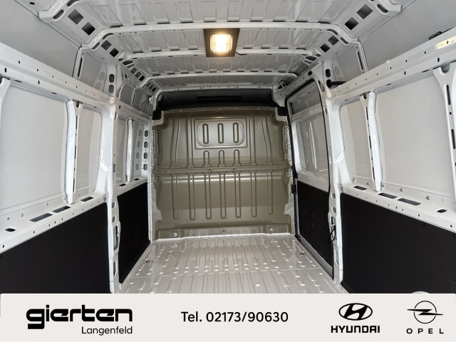 OPEL Movano Kasten L4H2 mit Rückfahrkamera & Apple CarPlay OPEL Movano Kasten L4H2 mit Rückfahrkamera & Apple CarPlay