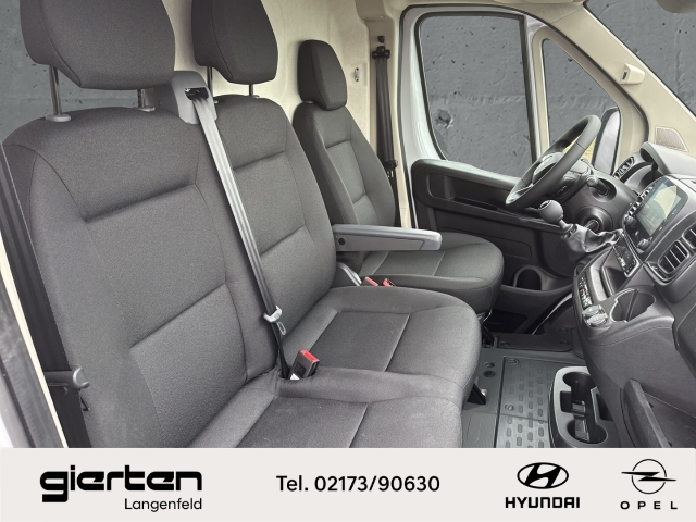OPEL Movano Kasten L4H2 mit Rückfahrkamera & Apple CarPlay OPEL Movano Kasten L4H2 mit Rückfahrkamera & Apple CarPlay