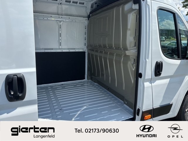 OPEL Movano Kasten L4H2 3,5t Navi/Automatik OPEL Movano Kasten L4H2 3,5t Navi/Automatik