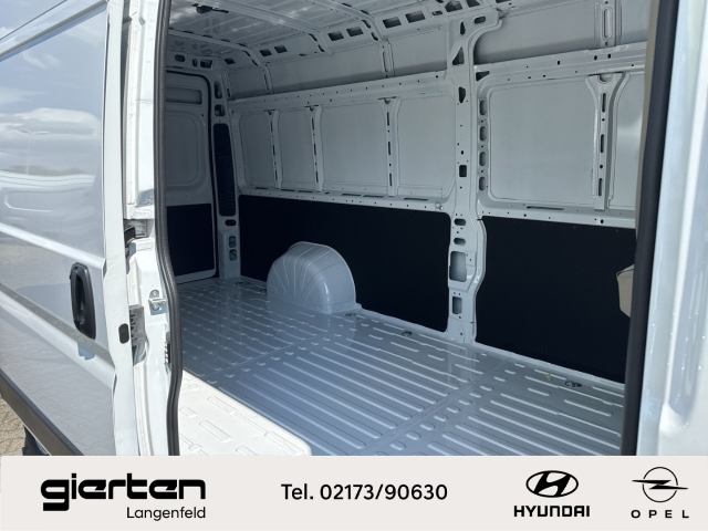 OPEL Movano Kasten L4H2 3,5t Navi/Automatik OPEL Movano Kasten L4H2 3,5t Navi/Automatik