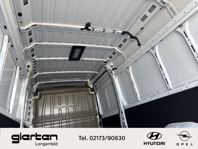 OPEL Movano Kasten L4H2 3,5t Navi/Automatik OPEL Movano Kasten L4H2 3,5t Navi/Automatik