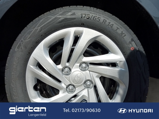 HYUNDAI i10 Select 1.0 Navi CarPlay DAB Kamera PDC HYUNDAI i10 Select 1.0 Navi CarPlay DAB Kamera PDC