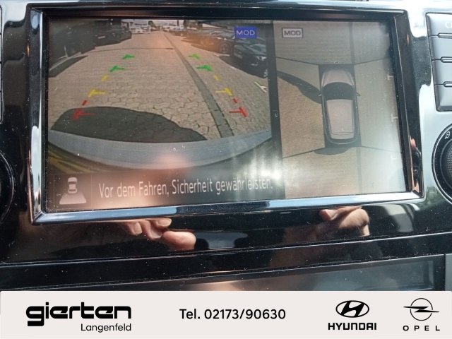 NISSAN Qashqai ''N-Connecta'' mit Glasdach und Navigation NISSAN Qashqai ''N-Connecta'' mit Glasdach und Navigation