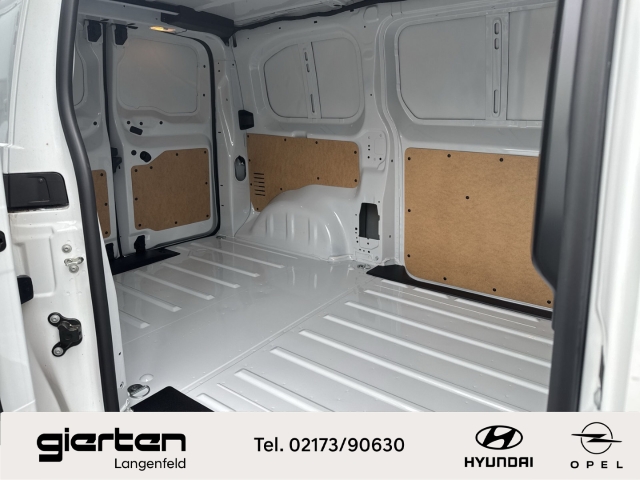 OPEL Vivaro Kasten mit Automatik & RFK OPEL Vivaro Kasten mit Automatik & RFK