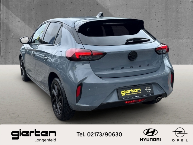 OPEL Corsa ''GS'' mit Induktionsladen und Rückfahrkamera OPEL Corsa ''GS'' mit Induktionsladen und Rückfahrkamera