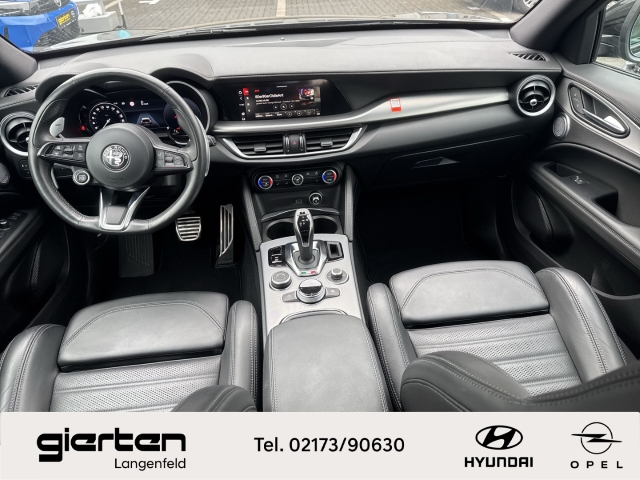 ALFA ROMEO Stelvio ''Veloce Q4 '' mit Leder und Allrad ALFA ROMEO Stelvio ''Veloce Q4 '' mit Leder und Allrad