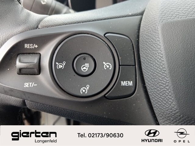 OPEL Corsa ''GS'' mit Navigation und Kamera OPEL Corsa ''GS'' mit Navigation und Kamera