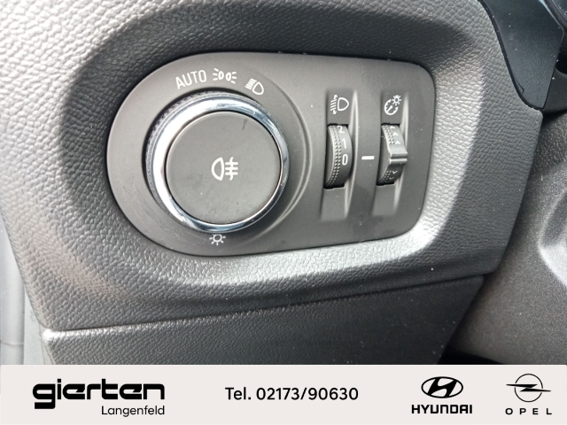 OPEL Corsa ''GS'' mit Navigation und Kamera OPEL Corsa ''GS'' mit Navigation und Kamera