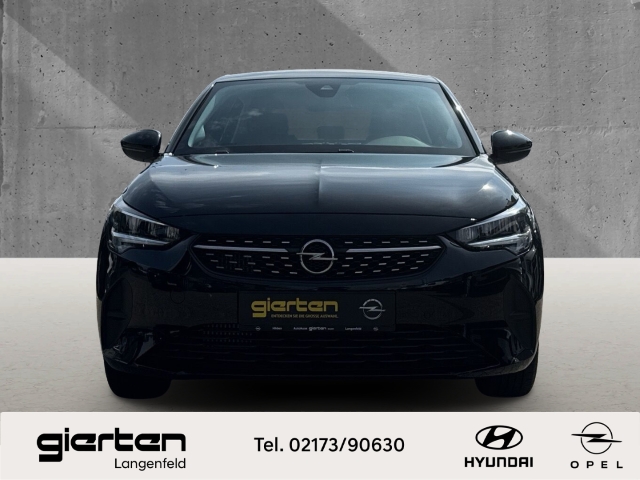 OPEL Corsa mit Navigationssystem & Parkpilot OPEL Corsa mit Navigationssystem & Parkpilot