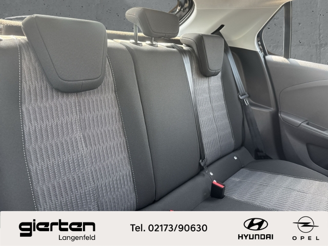 OPEL Corsa mit Navigationssystem & Parkpilot OPEL Corsa mit Navigationssystem & Parkpilot