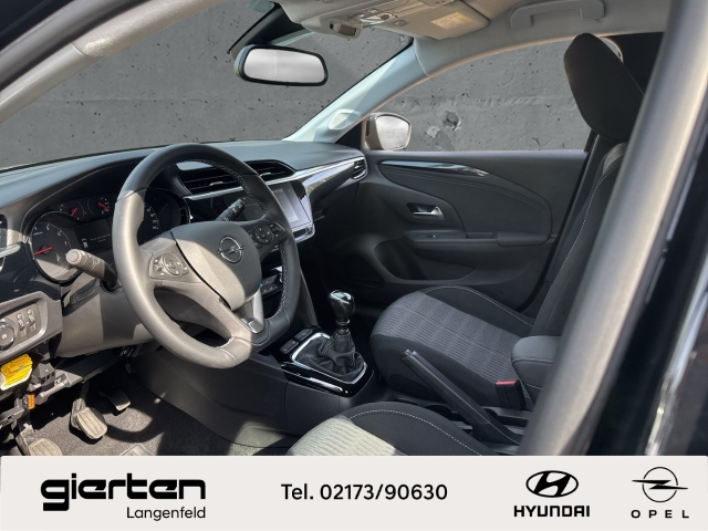 OPEL Corsa mit Navigationssystem & Parkpilot OPEL Corsa mit Navigationssystem & Parkpilot