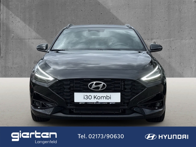 HYUNDAI i30 Kombi Trend Sitzheizung Lenkradheizung Navi HYUNDAI i30 Kombi Trend Sitzheizung Lenkradheizung Navi