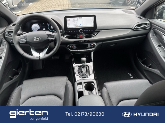 HYUNDAI i30 Kombi Trend Sitzheizung Lenkradheizung Navi HYUNDAI i30 Kombi Trend Sitzheizung Lenkradheizung Navi