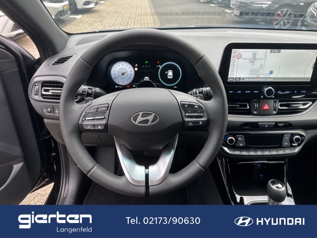 HYUNDAI i30 Kombi Trend Sitzheizung Lenkradheizung Navi HYUNDAI i30 Kombi Trend Sitzheizung Lenkradheizung Navi