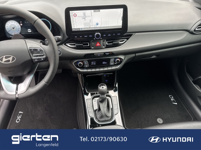 HYUNDAI i30 Kombi Trend Sitzheizung Lenkradheizung Navi HYUNDAI i30 Kombi Trend Sitzheizung Lenkradheizung Navi