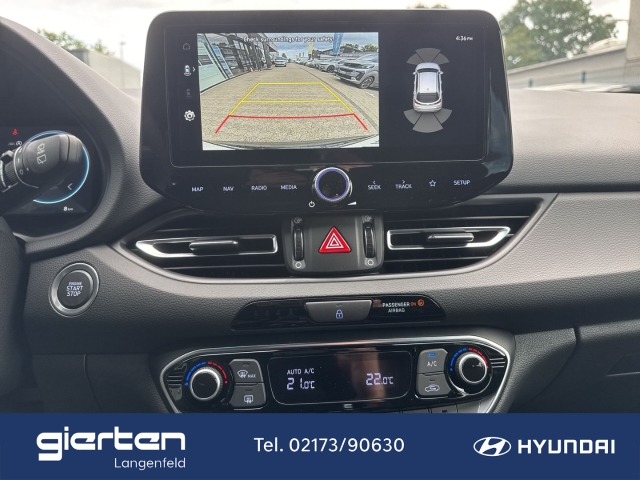 HYUNDAI i30 Kombi Trend Sitzheizung Lenkradheizung Navi HYUNDAI i30 Kombi Trend Sitzheizung Lenkradheizung Navi
