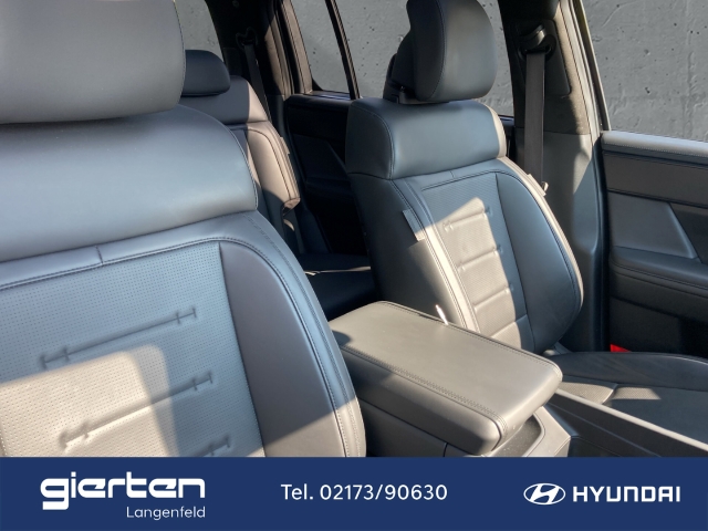 HYUNDAI SANTA FE Hybrid 4WD ''Blackline'' Panoramadach 6-Sitzer HYUNDAI SANTA FE Hybrid 4WD ''Blackline'' Panoramadach 6-Sitzer