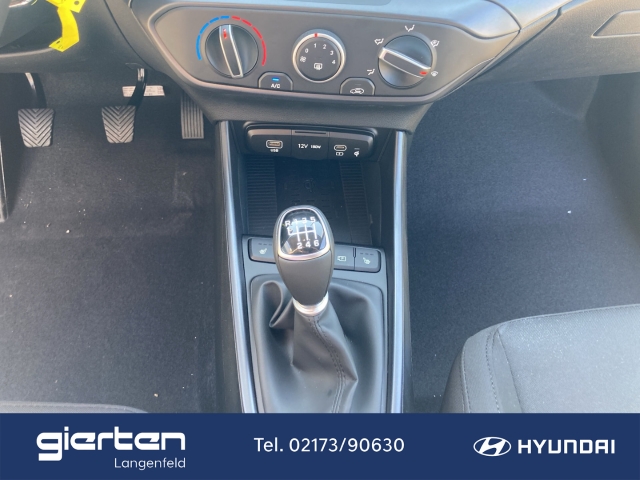 HYUNDAI i20 Trend Sitzheizung Lenkradheizung Navi HYUNDAI i20 Trend Sitzheizung Lenkradheizung Navi