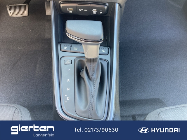 HYUNDAI i20 Blackline Automatik Sitz und Lenkradheizung HYUNDAI i20 Blackline Automatik Sitz und Lenkradheizung